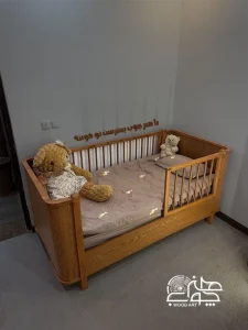 تخت کودک  با قابلیت افزایش سایز
